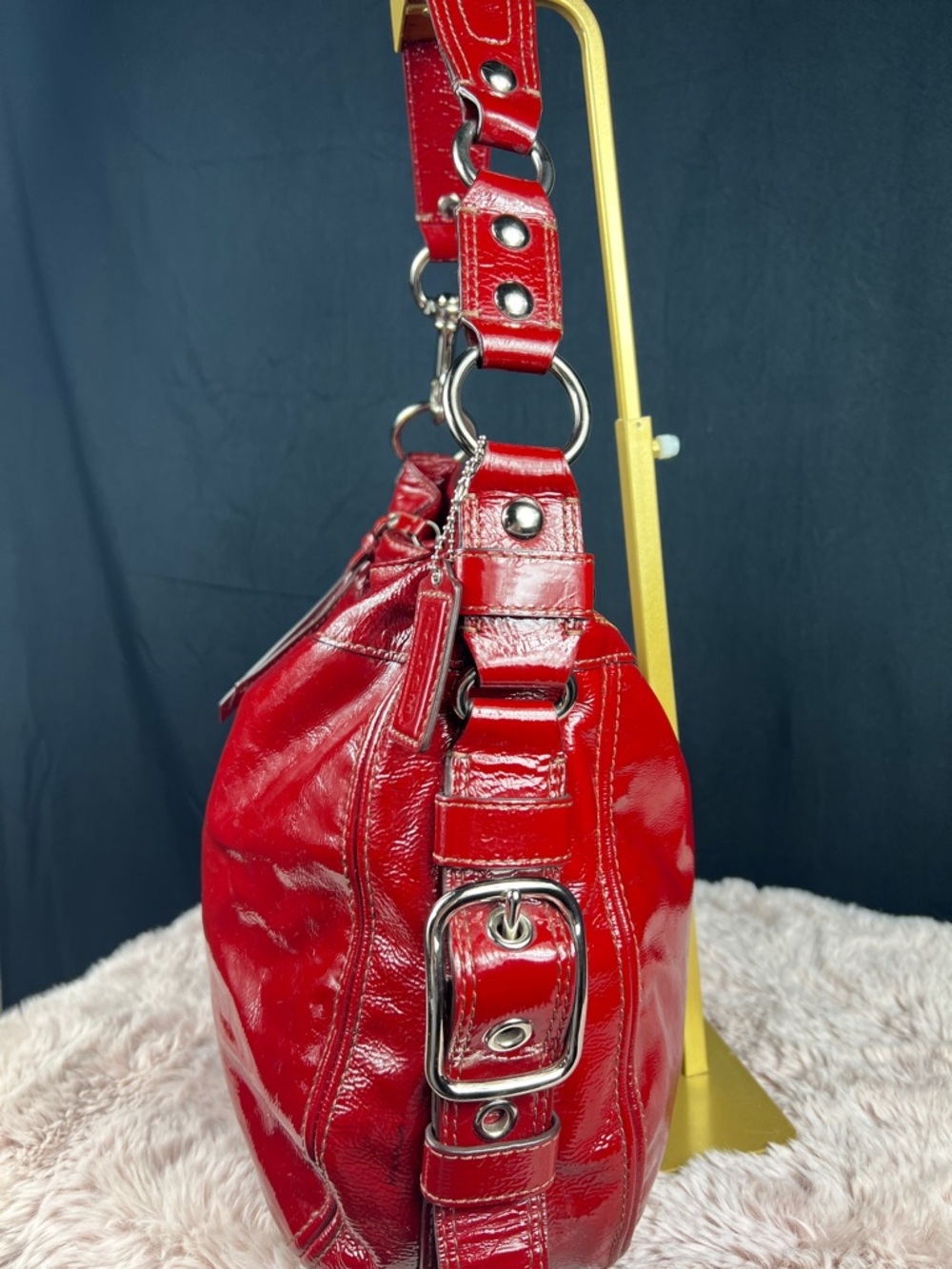 COACH Zoe XL Hobo Bag Crimson Red Patent Leather EUC F12776 - Picture 4 of 11